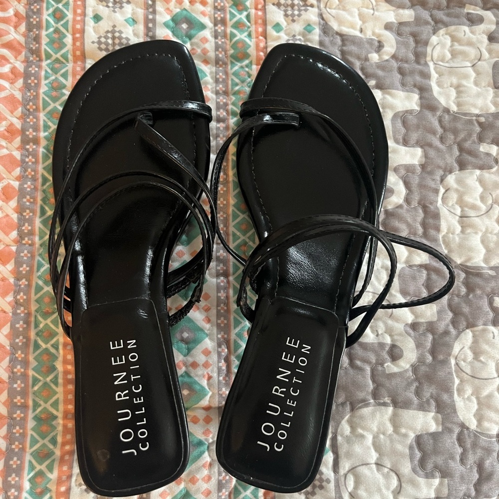 Journee Collection Black Women's Sandals kitten heel